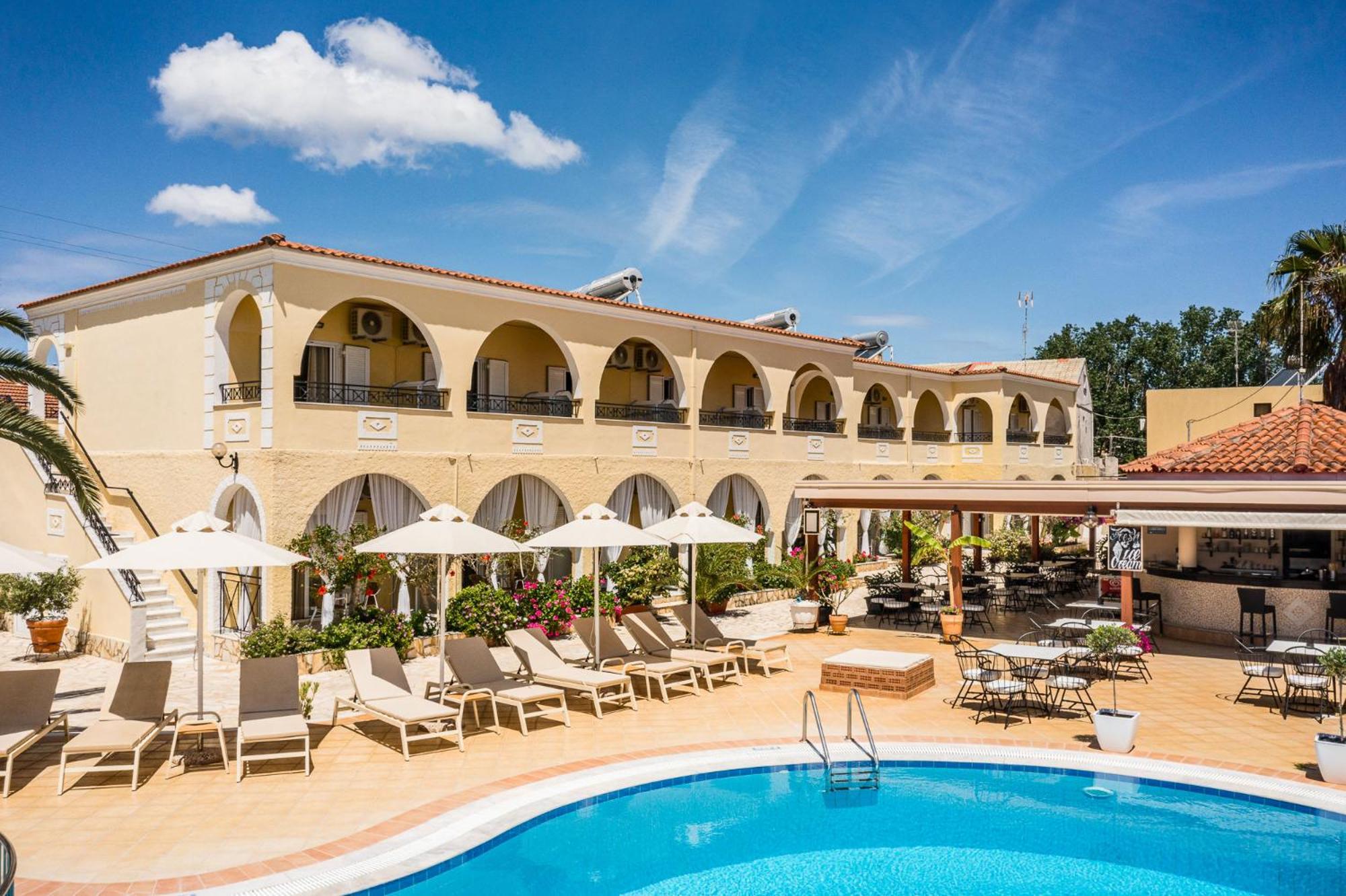 Konstantina Apartments Kavos Exterior photo
