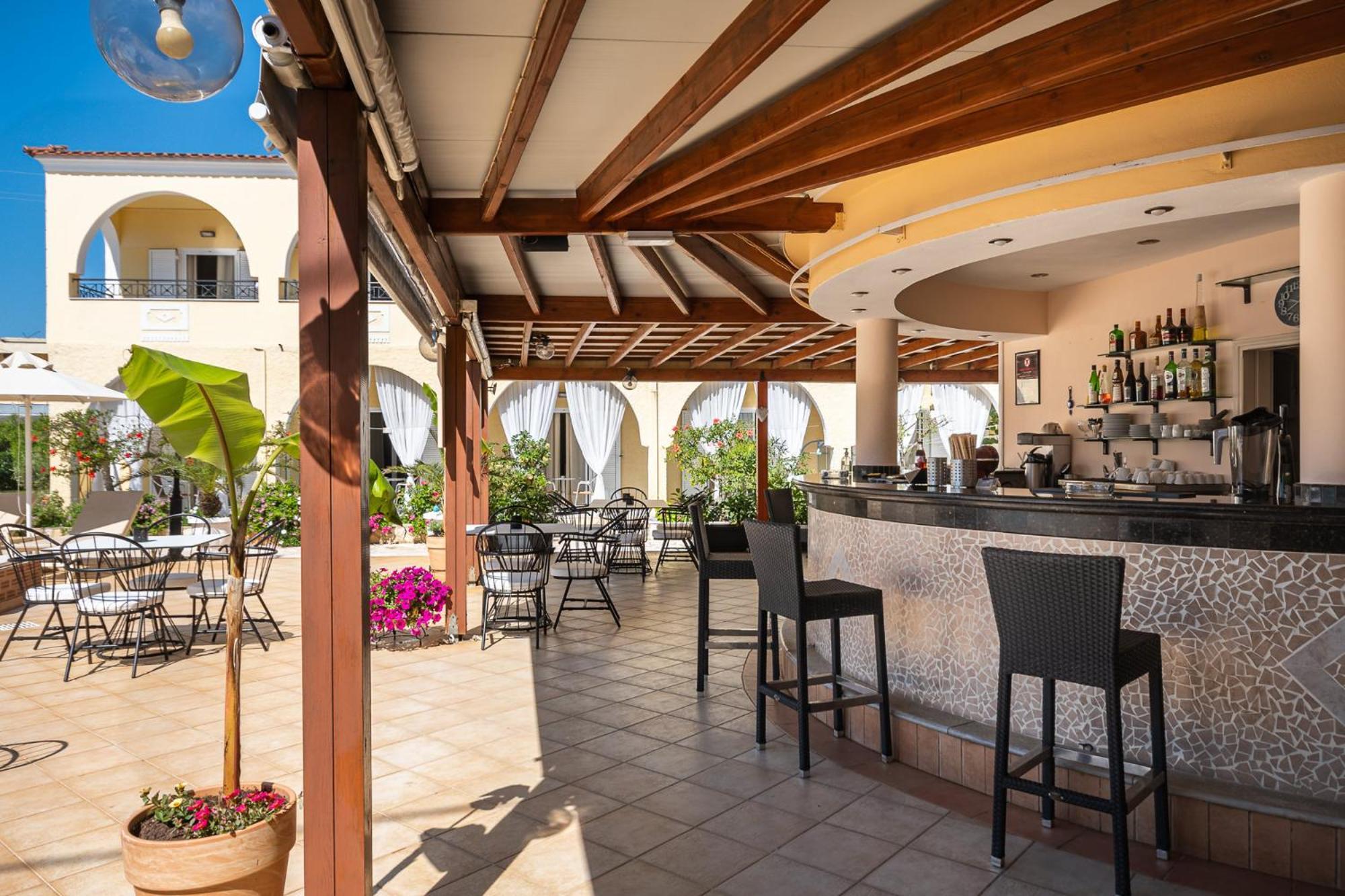 Konstantina Apartments Kavos Exterior photo