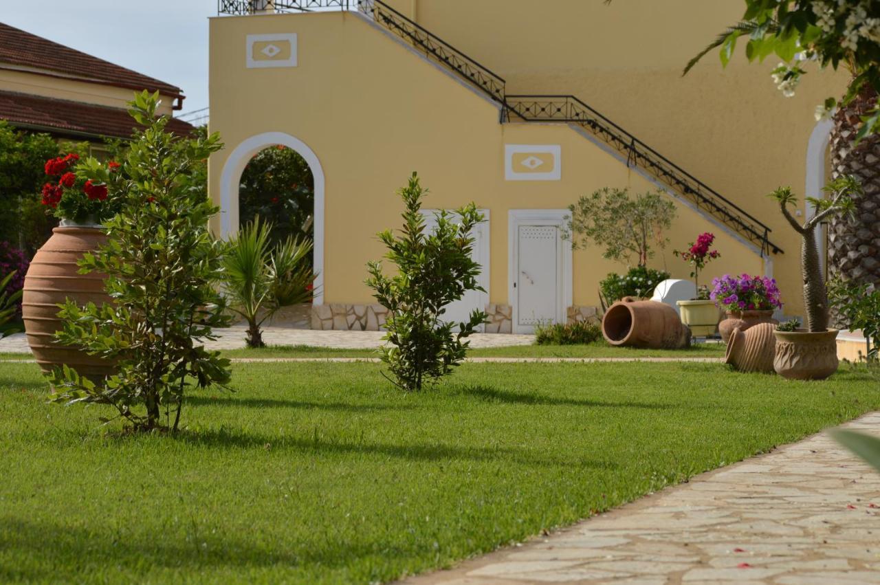 Konstantina Apartments Kavos Exterior photo