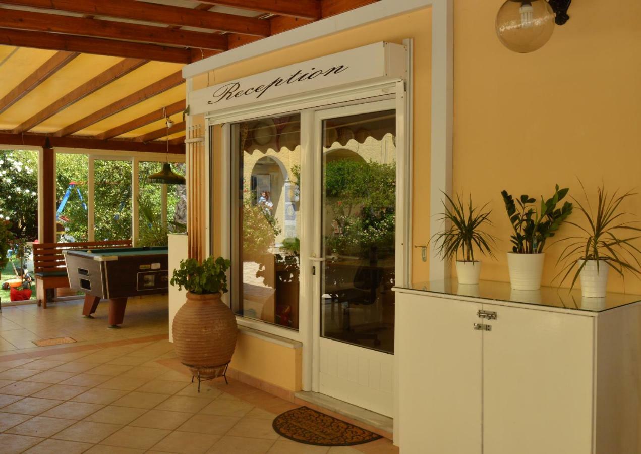 Konstantina Apartments Kavos Exterior photo